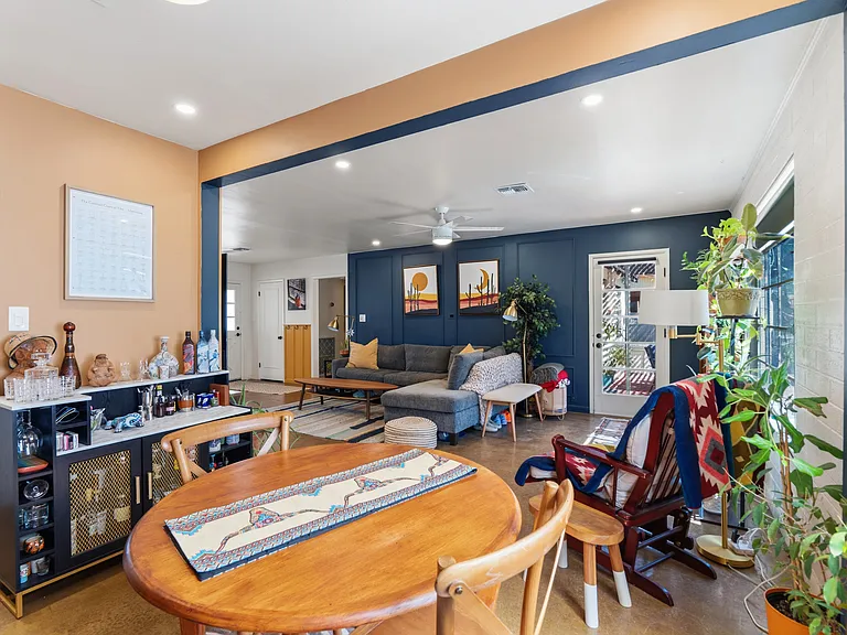 4425 N 14th Ave — Photo 5