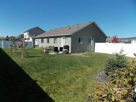 2nd image of 18216 E Shannon Ave