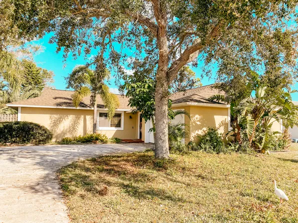 1290 Johns Cir, Merritt Island, FL 32952