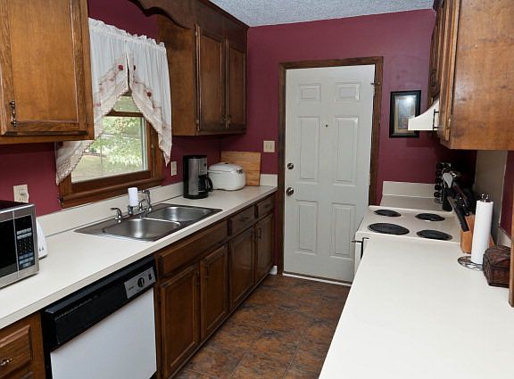 4th image of 901-1 Sterling Dr