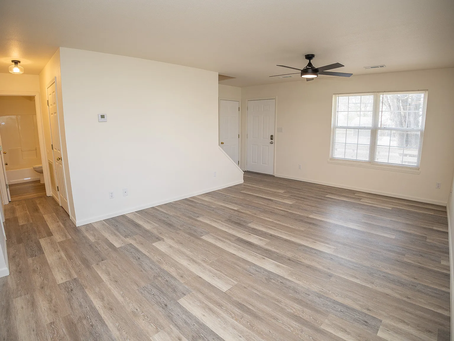 325 South Summit Drive - A — Photo 3