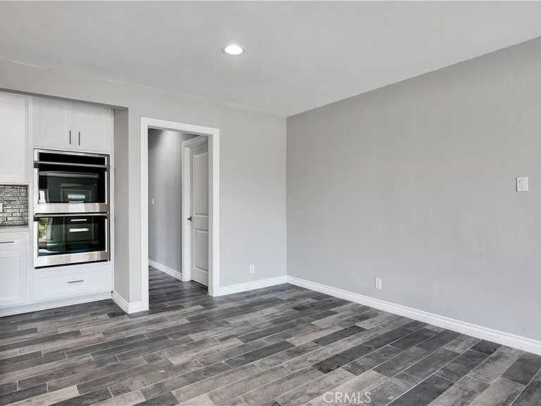 517 N Chalburn Ave — Photo 14