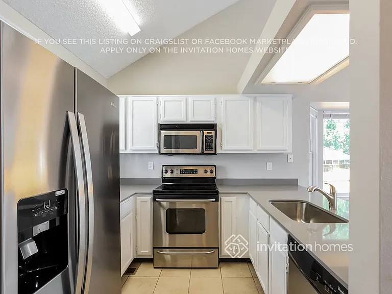 21051 E 46th Ave — Photo 6
