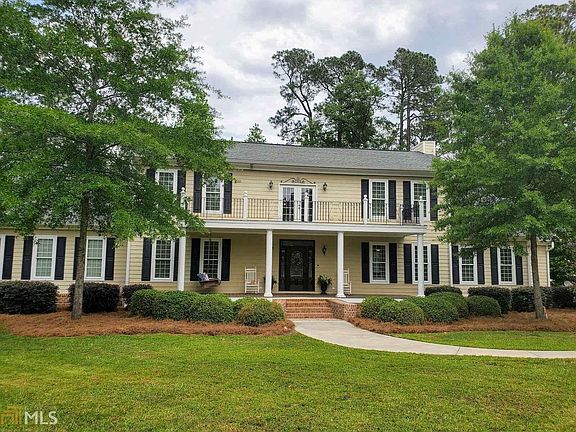 2nd image of 201 Azalea Dr #16-17