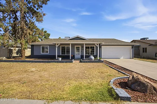 2329 E Concorda Dr Photo 1