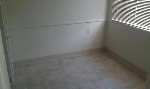 3rd image of 1716 N St APT 6