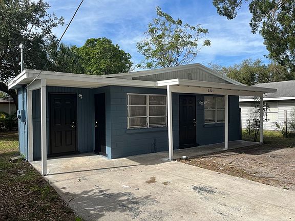 3rd image of 2821 Pershing Ave