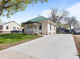 716 3rd St, Kalona, IA 52247