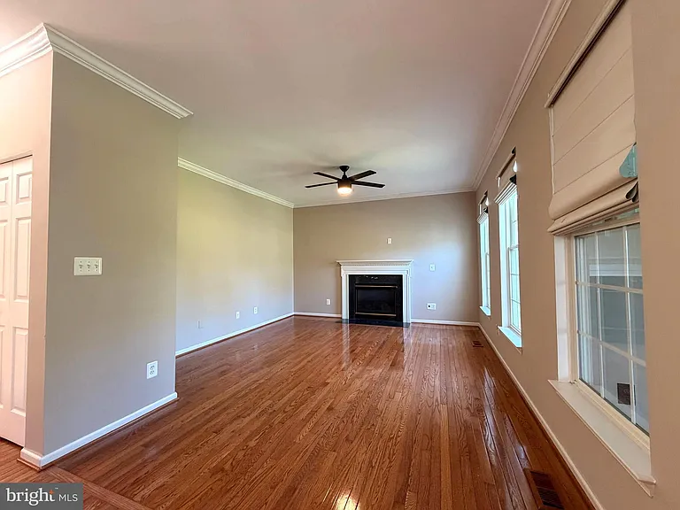 10214 Moss Tower Pl — Photo 15