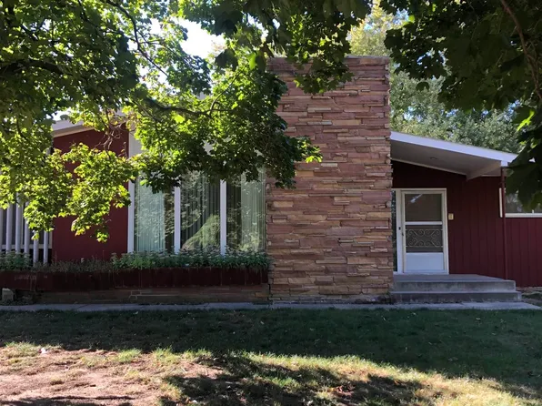 610 Earl St, Pender, NE 68047