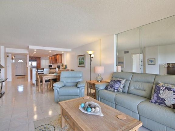 4th image of 20 Whispering Sands Dr APT 404