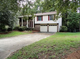 6534 Rollingridge Dr, Charlotte, NC 28211