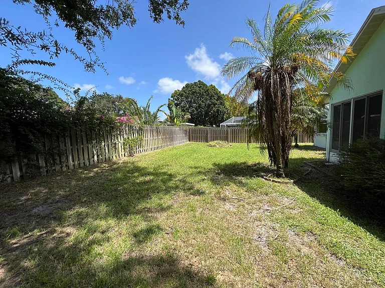 2452 Appalachian Dr — Photo 19