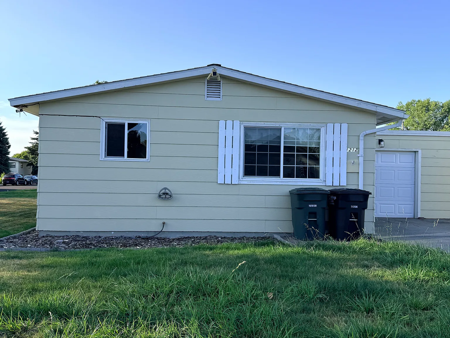 2 bed, 1728 sqft, $1,200 — Photo 2