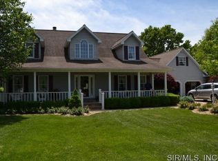 17520 Timber Ridge Ln, Carlyle, IL 62231