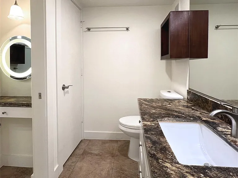 1601 S Shepherd Dr #161 — Photo 26