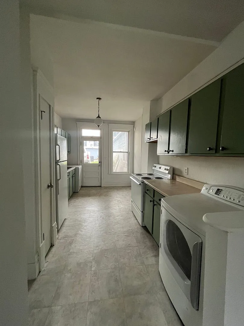 716 W Quartz — Photo 1
