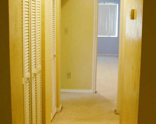 4th image of 887 Chickadee Dr