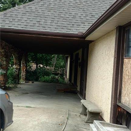 3rd image of 3405 S Crysler Ave