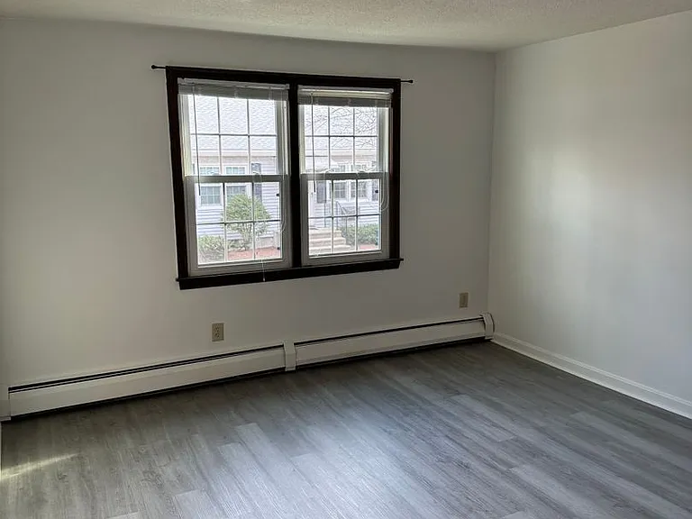 Beech Tree Residences — Photo 6