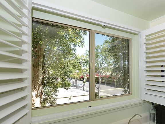 3rd image of 6021 Fountain Park Ln APT 15