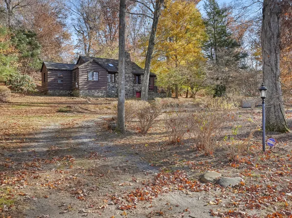 37 Ridge Road, New Fairfield, CT 06812