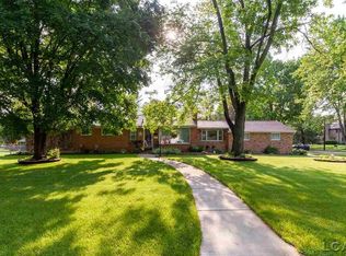 126 Maple St, Tecumseh, MI 49286