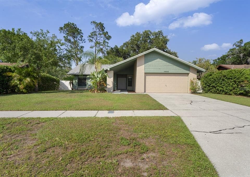 1st image of 1402 SANDALWOOD DRIVE