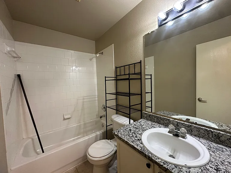 4013 Shiraz Dr — Photo 12