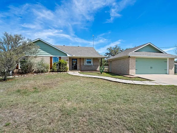 110 Fischer Cove Dr, Wimberley, TX 78676