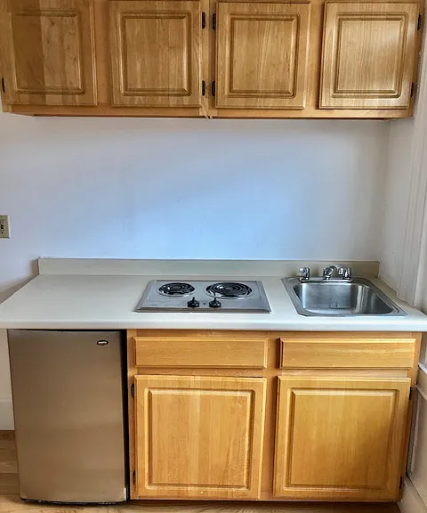 405 Beacon St #8 — Photo 3