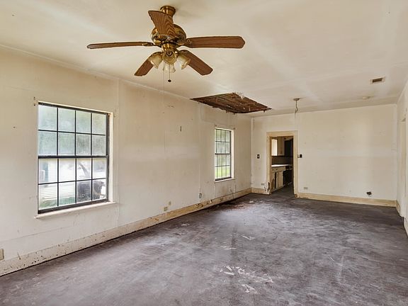 4th image of 321 S 8th Ave
