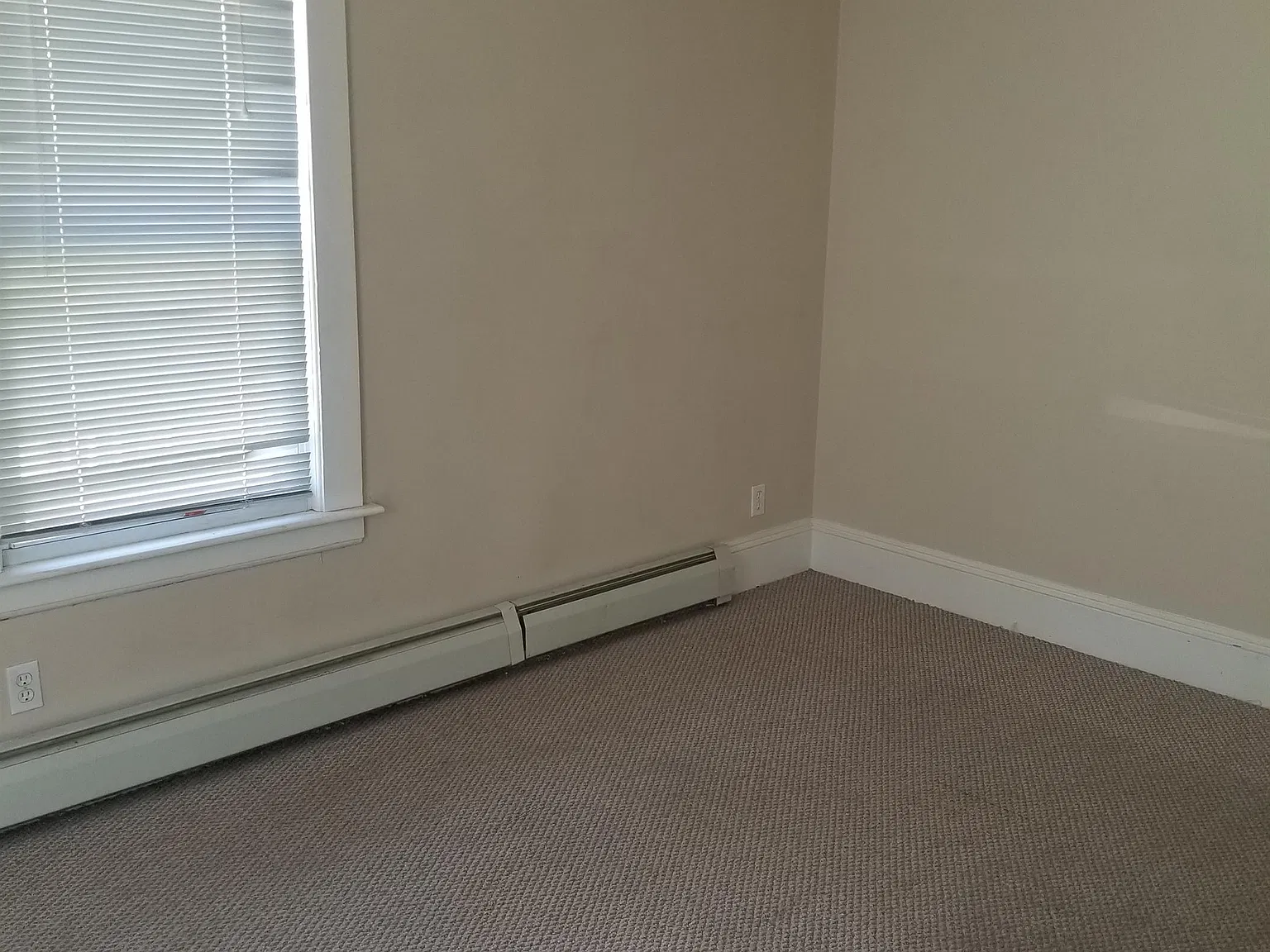 17 - 23 Asnuntuck St. - 19 — Photo 1
