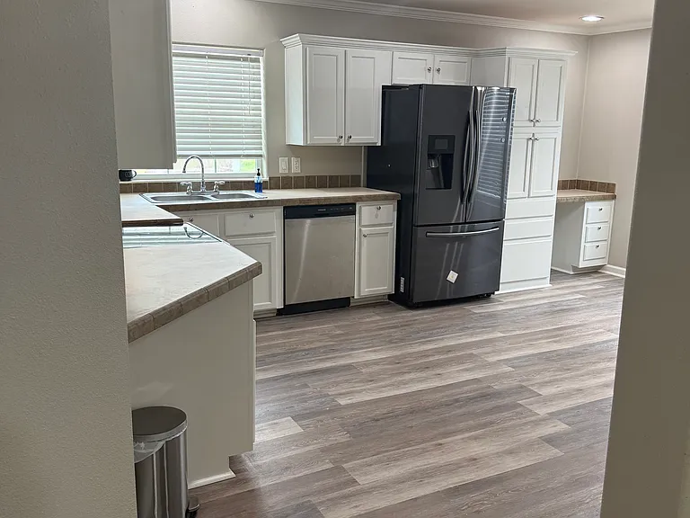123 Stoneburg Dr — Photo 10