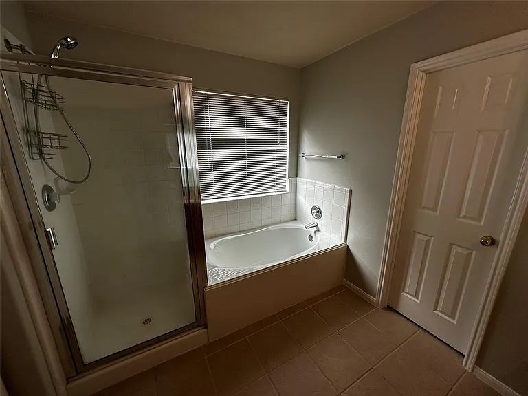 4919 Kasos Isle Dr — Photo 16
