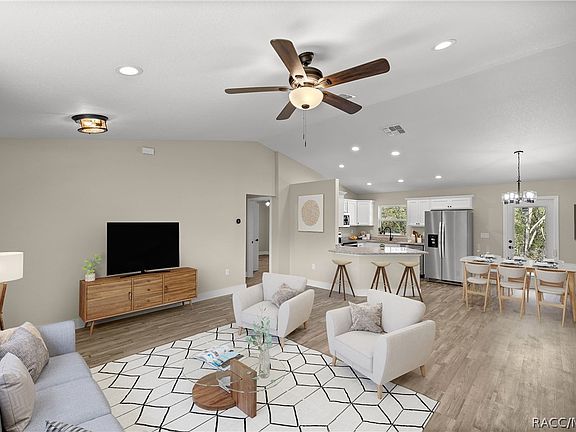 4th image of 8277 N Brook Way