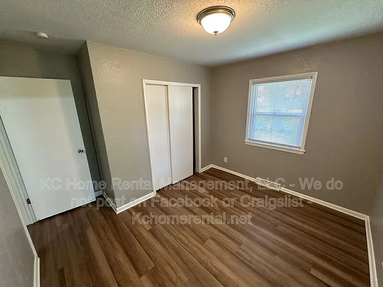 515 S Forest Ave — Photo 8