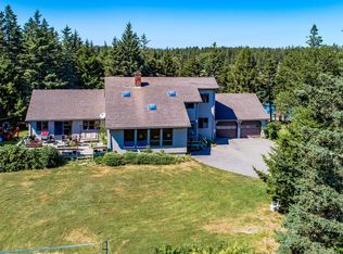 84 Conary Cove Rd, Deer Isle, ME 04627
