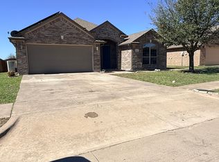 213 Briarstone Dr, Alvarado, TX 76009