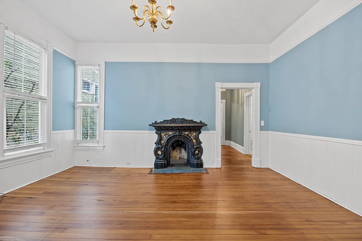 late 1800's non working fireplace - 110 S 5th St #D