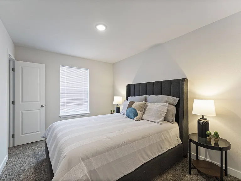 Barry West Townhomes — Photo 77