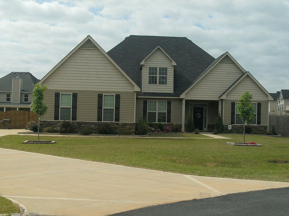 2nd image of 8 Seminole Ct
