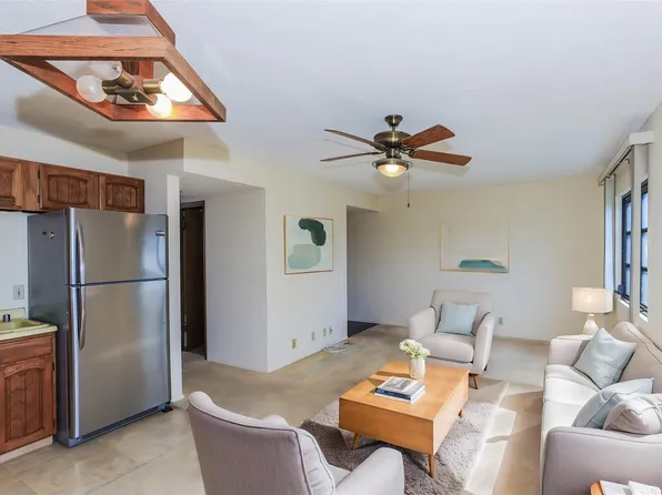 1541 Davenport Pl #204, Honolulu, HI 96822