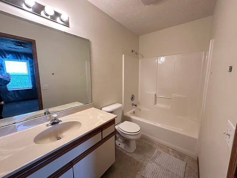4427 Venetian Dr — Photo 22