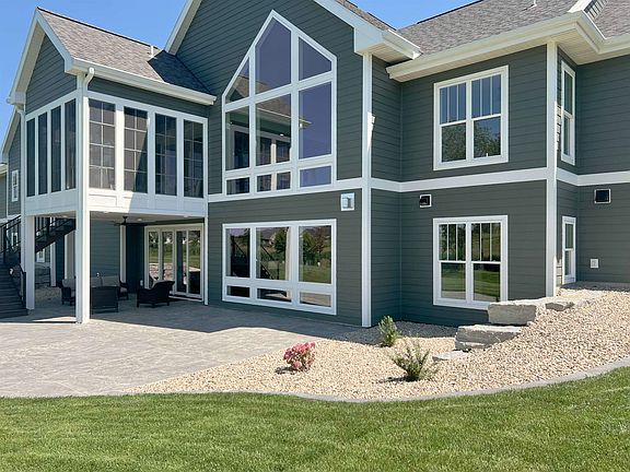 3rd image of 3306 Colton Way