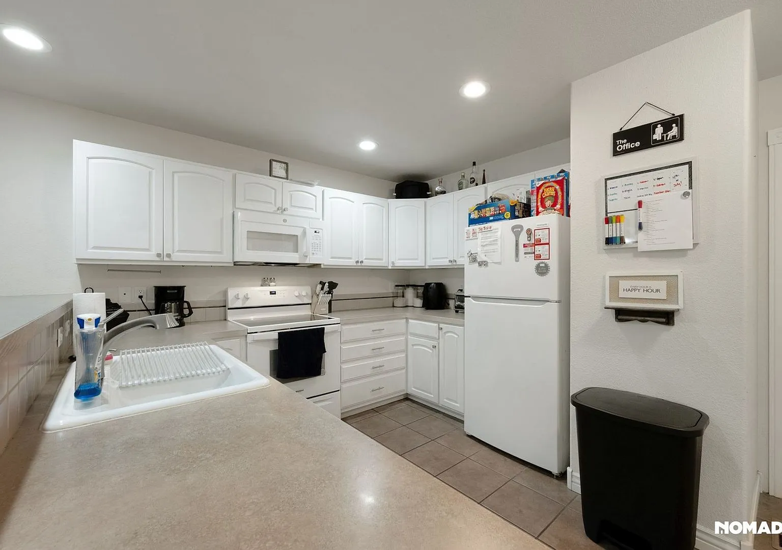 Spacious 4BR Townhome in Greeley — Photo 3