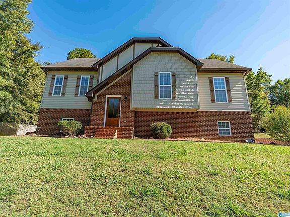2nd image of 745 Fallview Ln