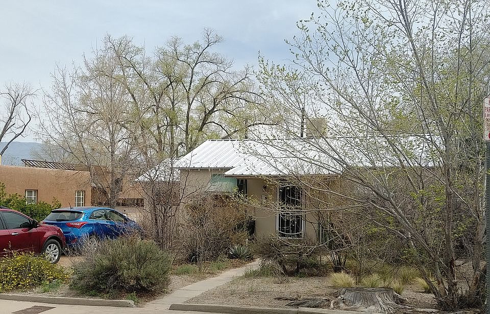 1st image of 1212 Princeton Dr NE