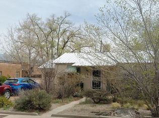 1212 Princeton Dr NE, Albuquerque, NM 87106