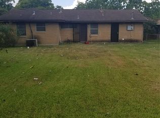 10402 Kelburn Dr, Houston, TX 77016